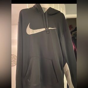 Nike men’s sweatshirt therma fit